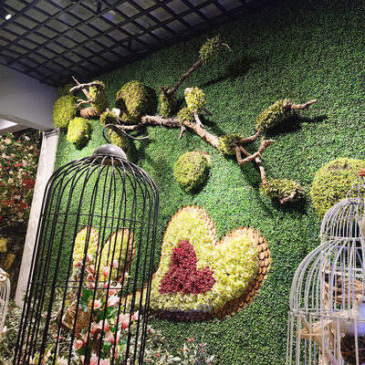 Green Vertical Artificial Plant Wall Fire Retardant No Smell Custom